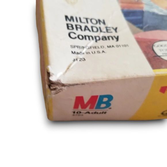 Family Feud Question Game 6th Edition Milton Bradley Question Game Used Complete - Picture 8 of 10